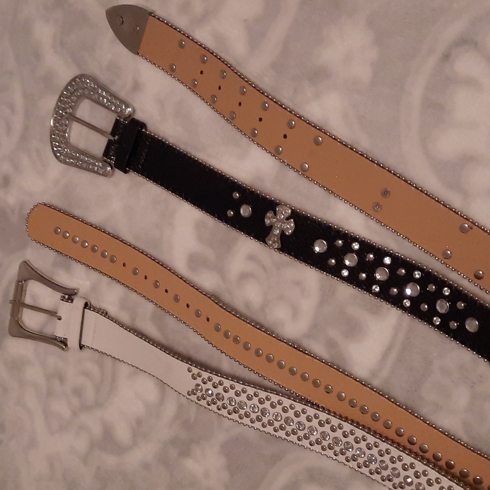 Set of 2 Sparkly Belts. Size Medium.